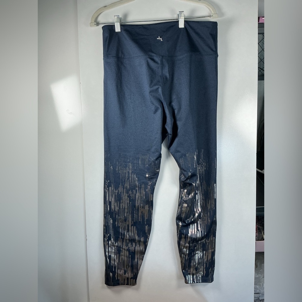 JoyLab Blue and White Patterned Leggings Set A0344 - Picture 3 of 9